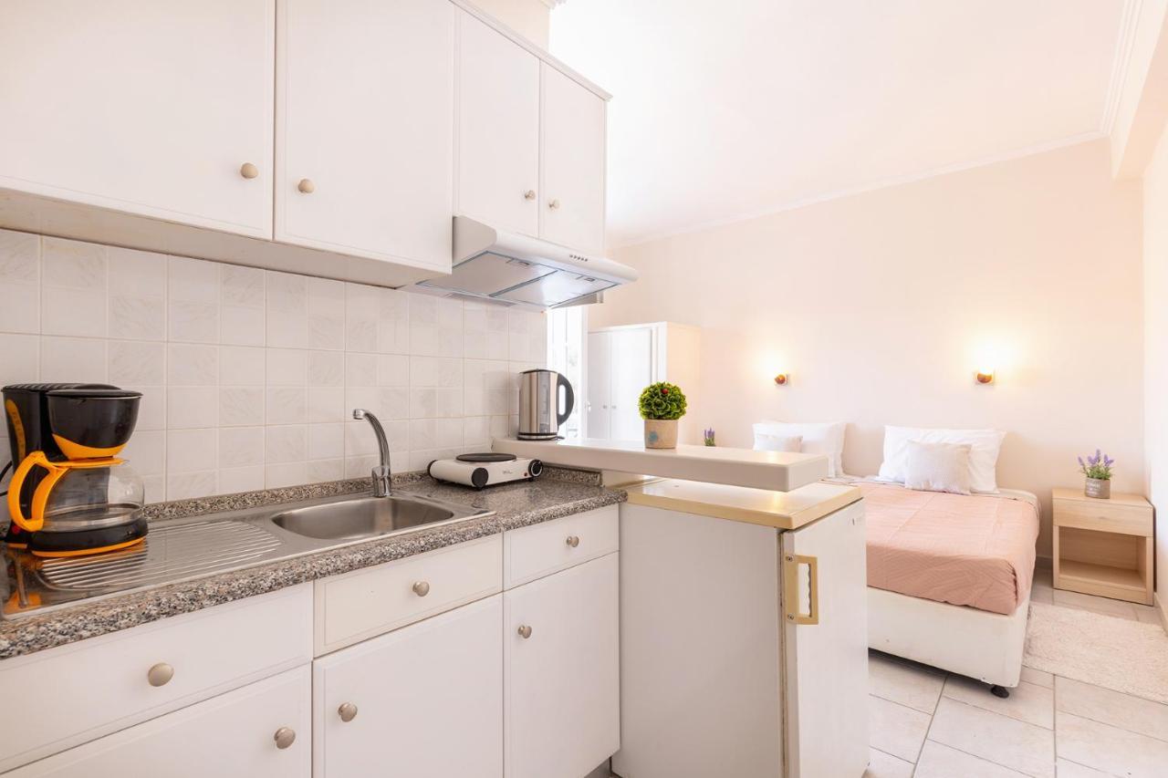 Albatross Apartments By Konnect, Ipsos Corfu Екстериор снимка